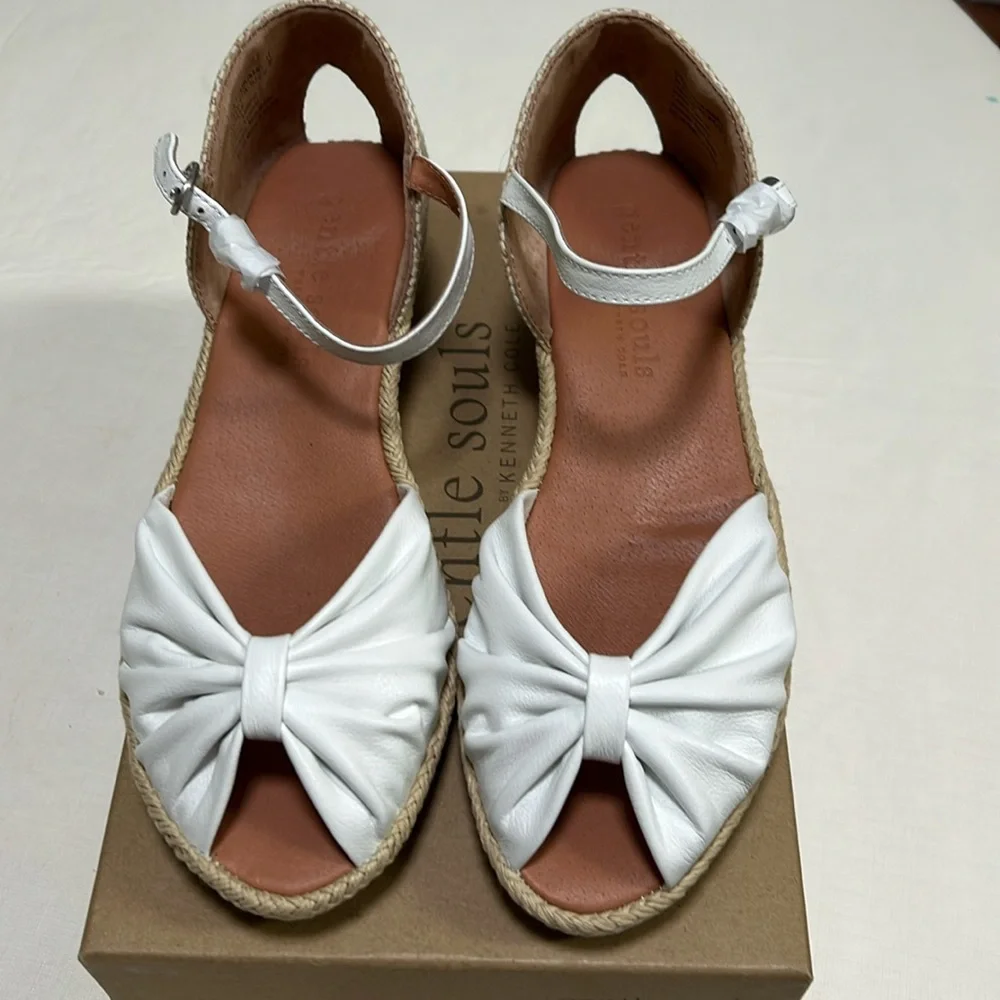 GENTLE SOULS by Kenneth Cole Women's Lucille Wedge Sandals Size 9M